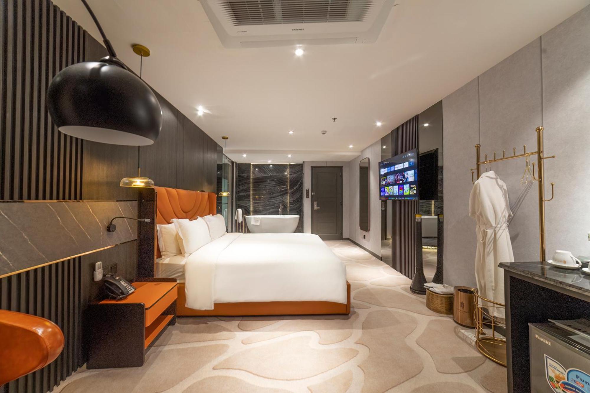 New Century Hotel - Dalat Esterno foto
