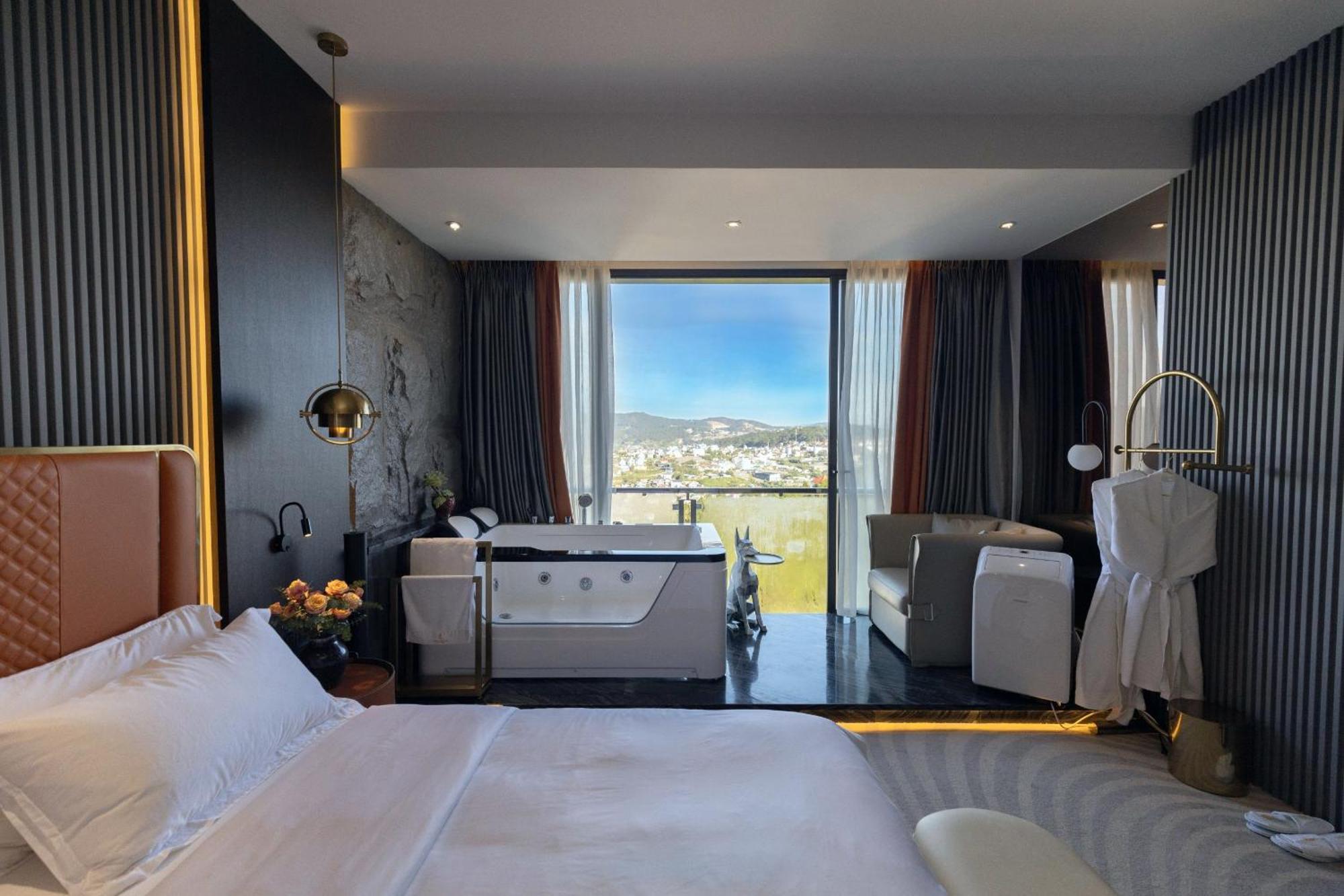 New Century Hotel - Dalat Esterno foto
