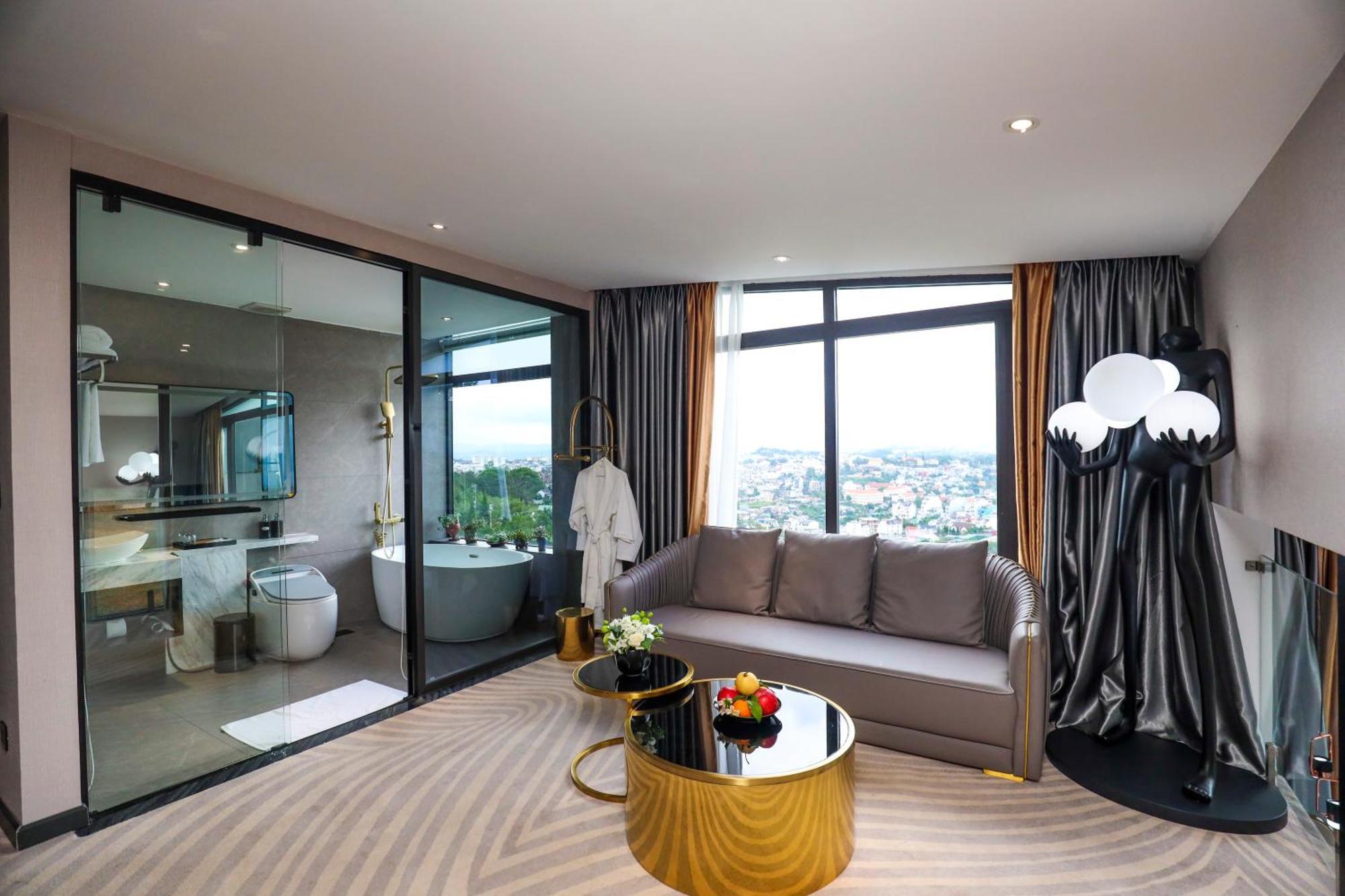 New Century Hotel - Dalat Esterno foto