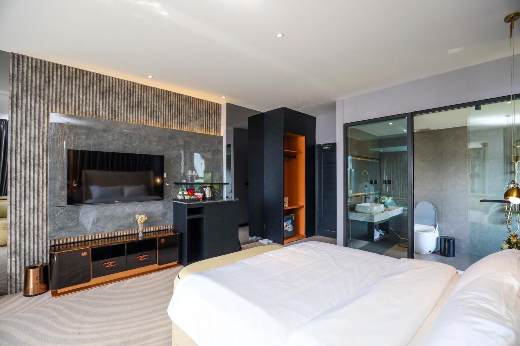 New Century Hotel - Dalat Esterno foto